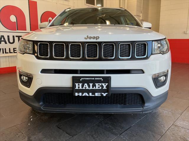 2018 Jeep Compass Latitude FWD 2018 Jeep Compass Latitude FWD