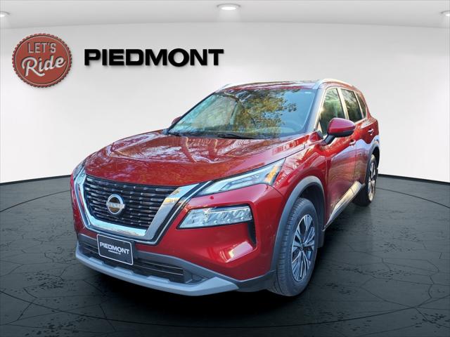 2022 Nissan Rogue SV FWD