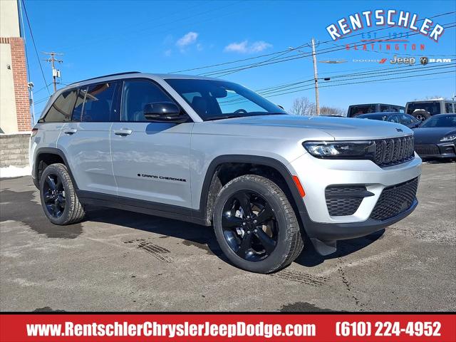 2023 Jeep Grand Cherokee Altitude 4x4 2023 Jeep Grand Cherokee Altitude 4x4