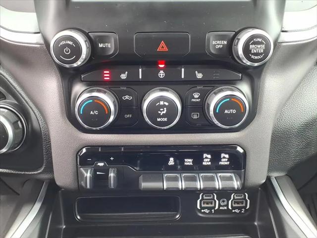 2020 Ram 1500 Big Horn Crew Cab 4x4 5'7" Box