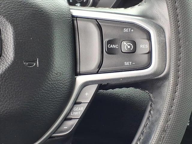 2020 Ram 1500 Big Horn Crew Cab 4x4 5'7" Box