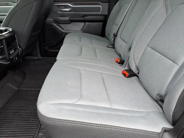 2020 Ram 1500 Big Horn Crew Cab 4x4 5'7" Box