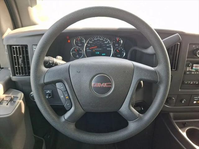 2025 GMC Savana Cutaway Work Van