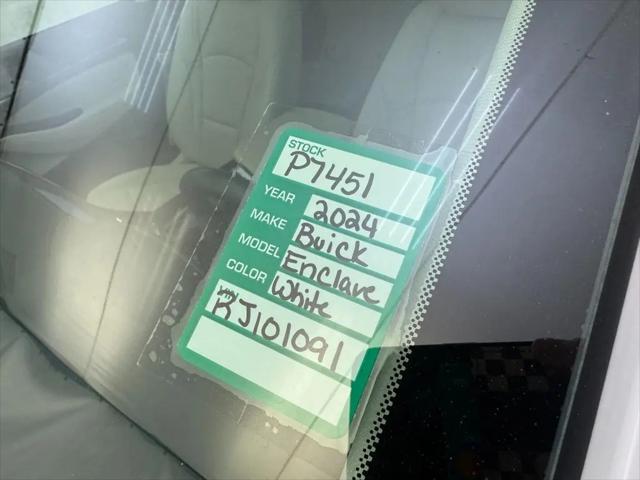 2024 Buick Enclave Essence AWD