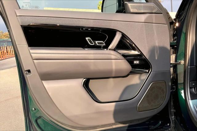 2026 Land Rover Range Rover Sport P635 SV