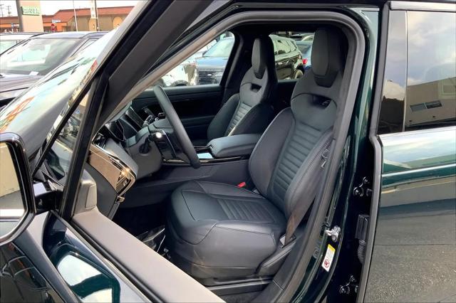 2026 Land Rover Range Rover Sport P635 SV