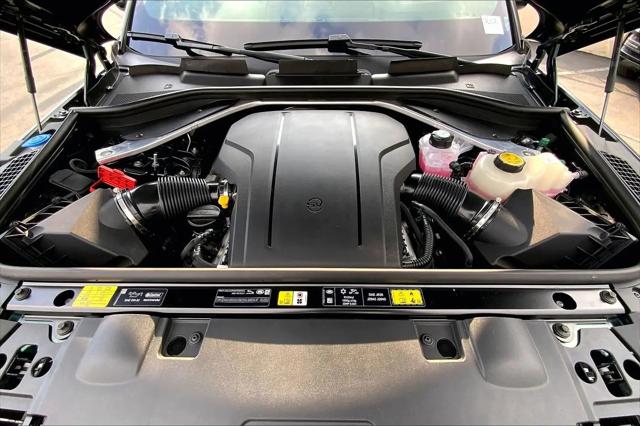 2026 Land Rover Range Rover Sport P635 SV