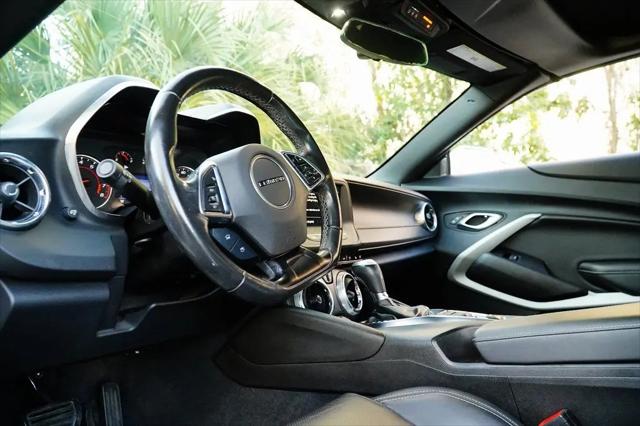 2022 Chevrolet Camaro RWD Convertible 2LT