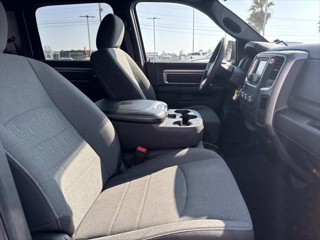 2024 Ram 1500 Classic Warlock Crew Cab 4x2 5'7" Box