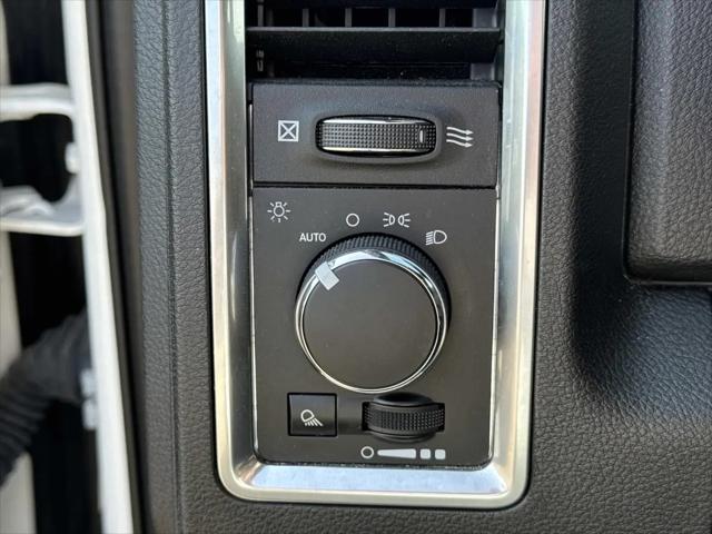 2024 Ram 1500 Classic Warlock Crew Cab 4x2 5'7" Box