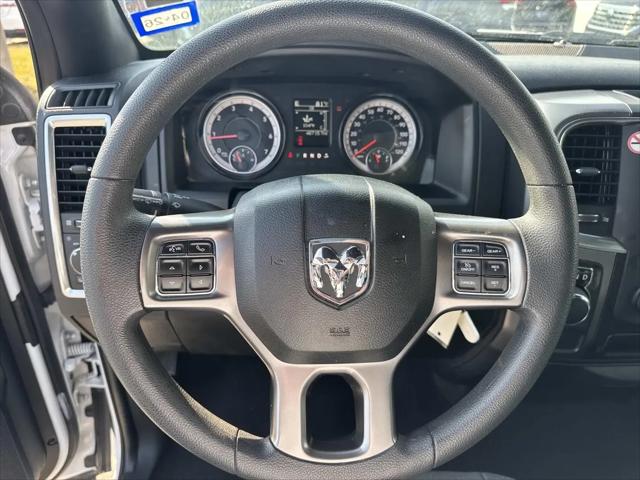 2024 Ram 1500 Classic Warlock Crew Cab 4x2 5'7" Box