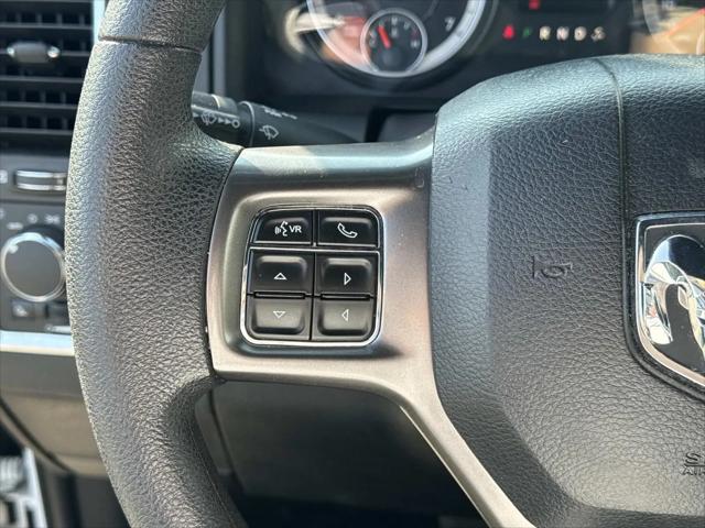 2024 Ram 1500 Classic Warlock Crew Cab 4x2 5'7" Box