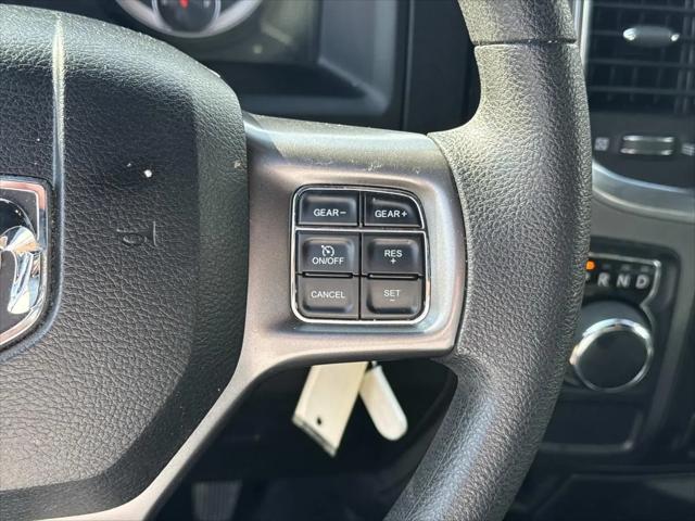 2024 Ram 1500 Classic Warlock Crew Cab 4x2 5'7" Box