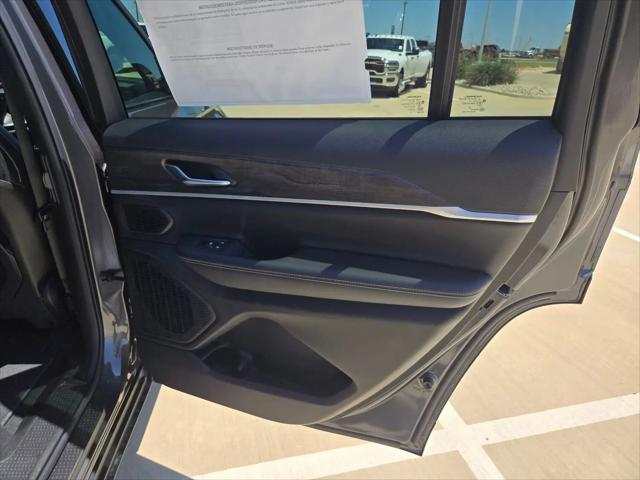 2026 Jeep Grand Cherokee L Limited 4x2