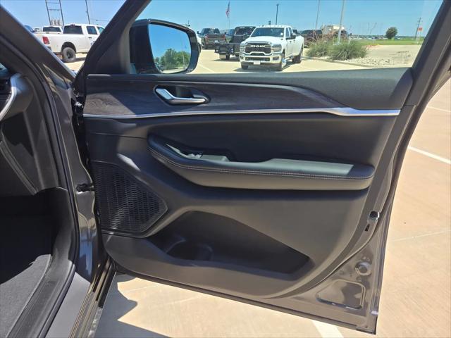 2026 Jeep Grand Cherokee L Limited 4x2