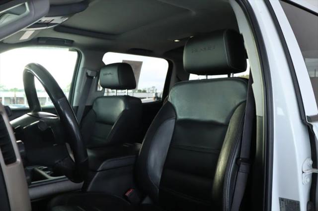 2017 GMC Sierra 3500HD Denali