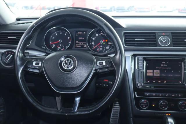 2017 Volkswagen Passat 1.8T R-Line
