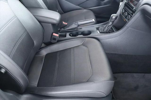 2017 Volkswagen Passat 1.8T R-Line