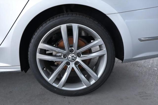 2017 Volkswagen Passat 1.8T R-Line