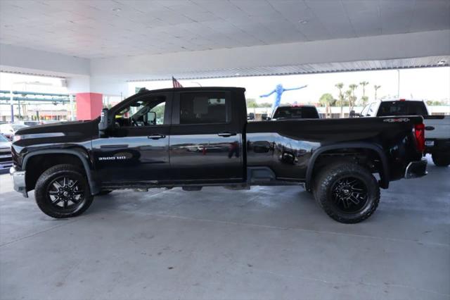 2022 Chevrolet Silverado 3500HD 4WD Crew Cab Long Bed LT