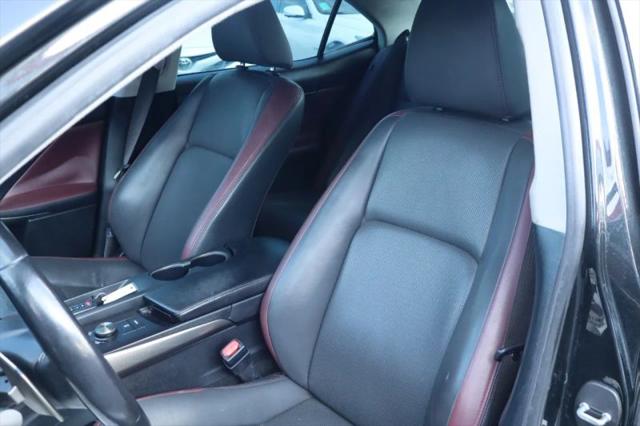 2018 Lexus IS 300 300