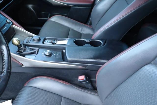 2018 Lexus IS 300 300