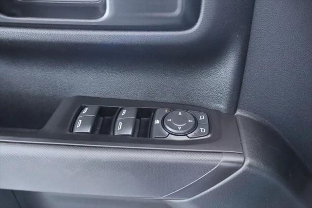 2021 Chevrolet Silverado 1500 2WD Double Cab Standard Bed Custom
