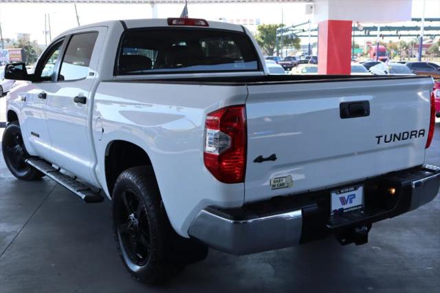 2017 Toyota Tundra SR5 5.7L V8