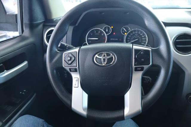 2017 Toyota Tundra SR5 5.7L V8