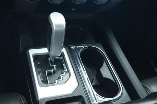 2017 Toyota Tundra SR5 5.7L V8