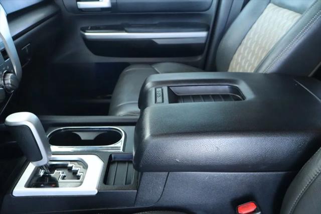 2017 Toyota Tundra SR5 5.7L V8
