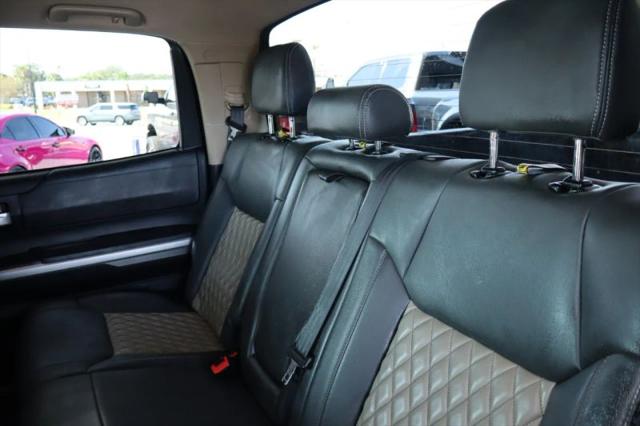 2017 Toyota Tundra SR5 5.7L V8