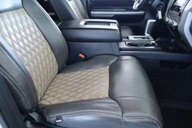 2017 Toyota Tundra SR5 5.7L V8