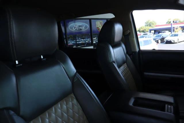 2017 Toyota Tundra SR5 5.7L V8