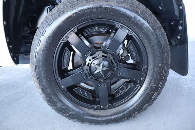 2017 Toyota Tundra SR5 5.7L V8