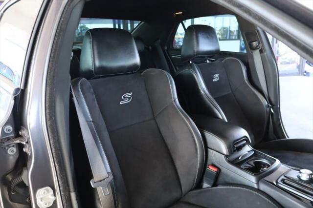 2018 Chrysler 300 300S