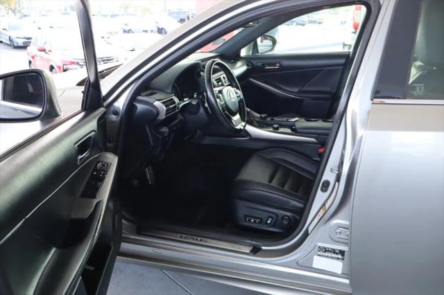 2016 Lexus IS 300 300