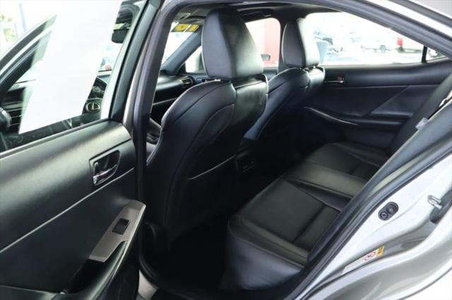 2016 Lexus IS 300 300