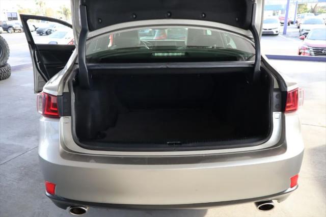 2016 Lexus IS 300 300