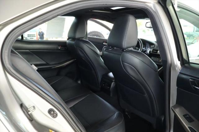 2016 Lexus IS 300 300