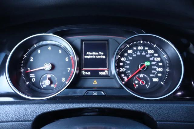 2021 Volkswagen Golf GTI 2.0T Autobahn