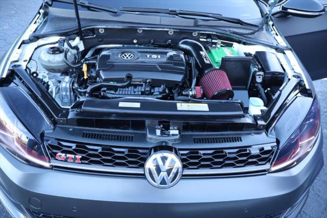 2021 Volkswagen Golf GTI 2.0T Autobahn