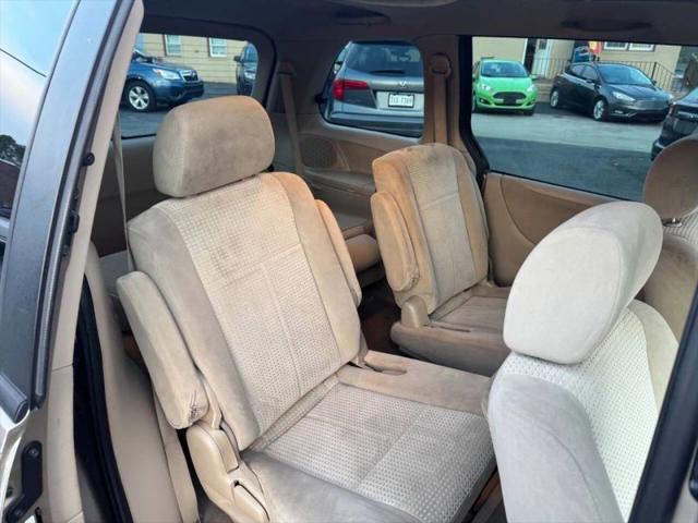 2006 Mazda MPV LX