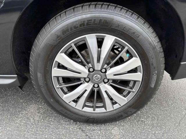 2020 Nissan Pathfinder SL 4WD