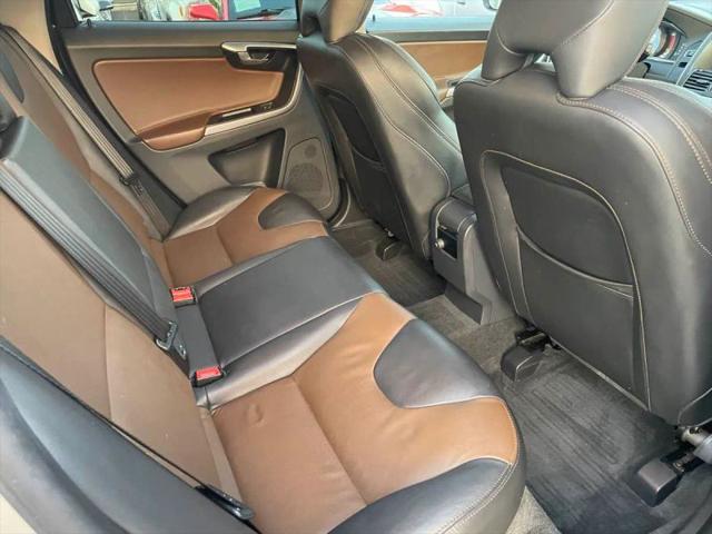 2017 Volvo XC60 T6 Dynamic