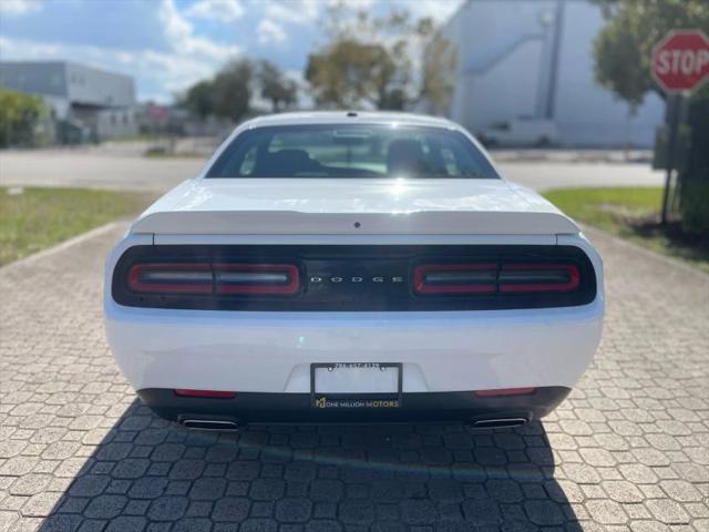 2022 Dodge Challenger SXT