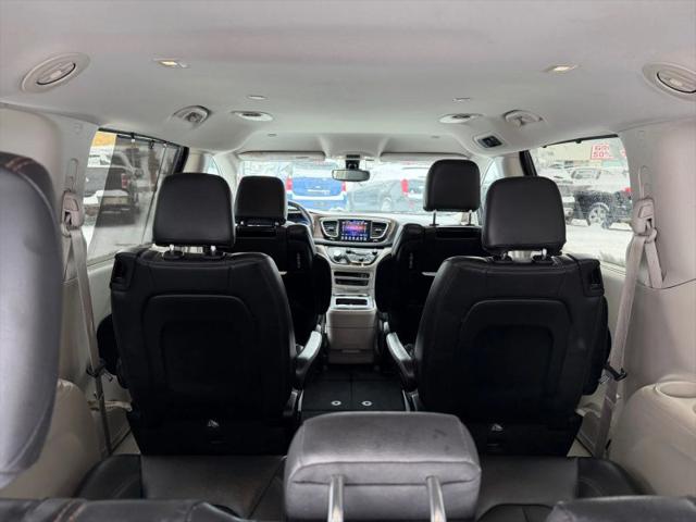 2017 Chrysler Pacifica Touring-L Plus