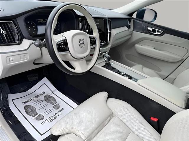 2021 Volvo XC60 T5 Inscription