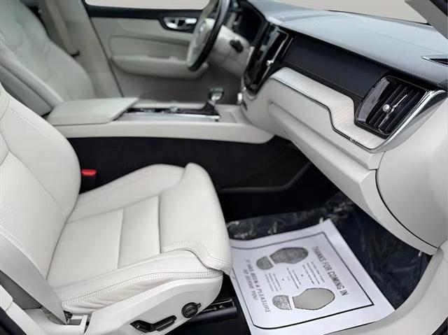 2021 Volvo XC60 T5 Inscription