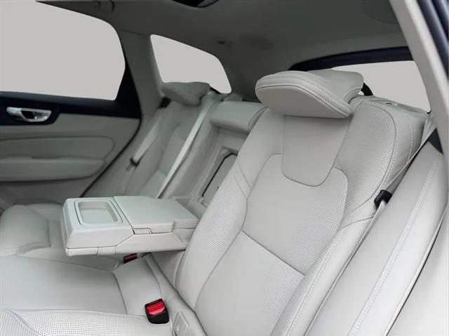 2021 Volvo XC60 T5 Inscription